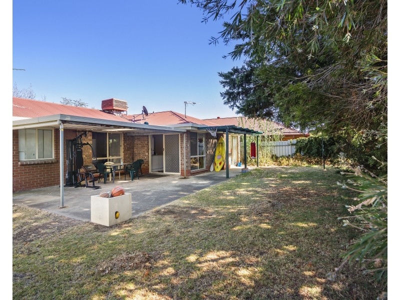27 Cameron Road, Aldinga Beach SA 5173