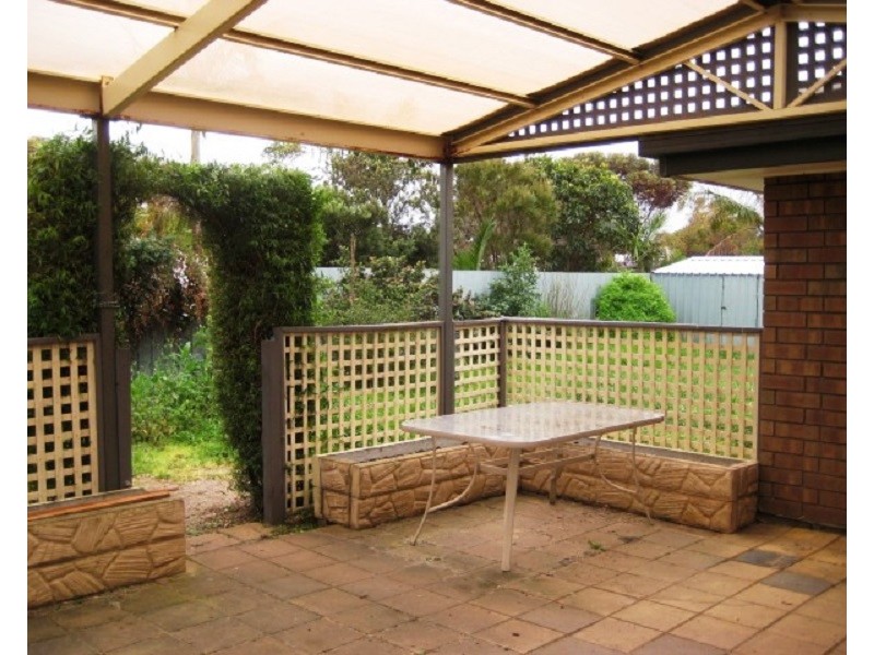 8  White Court, Aldinga Beach SA 5173