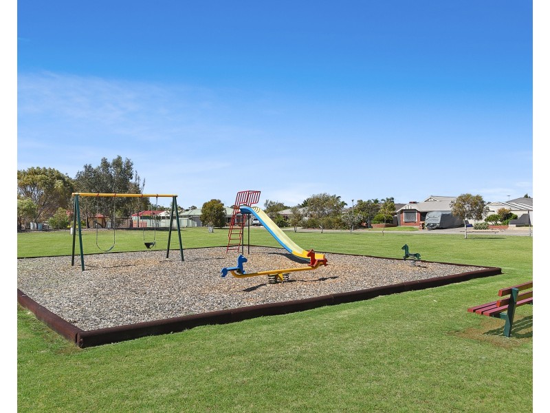 17 Myerhoff Street, Aldinga Beach SA 5173