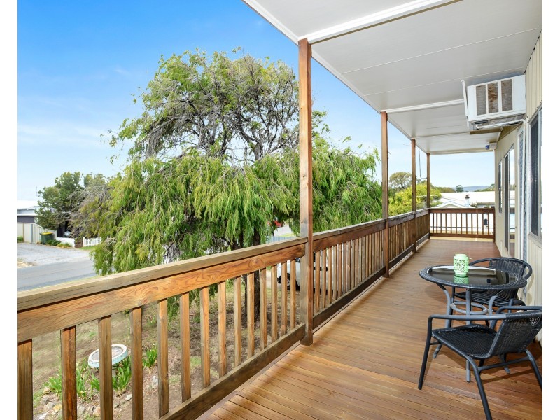 30 Whinnerah Avenue, Aldinga Beach SA 5173