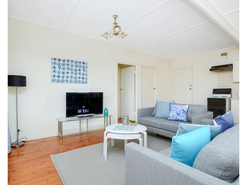30 Whinnerah Avenue, Aldinga Beach SA 5173