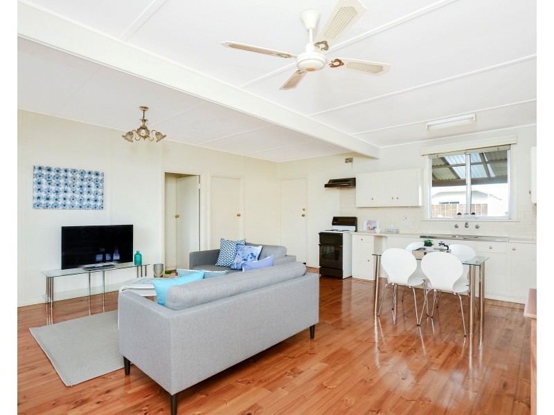 30 Whinnerah Avenue, Aldinga Beach SA 5173