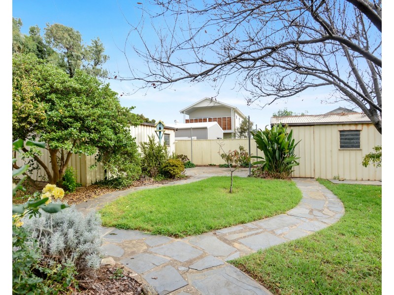 30 Whinnerah Avenue, Aldinga Beach SA 5173
