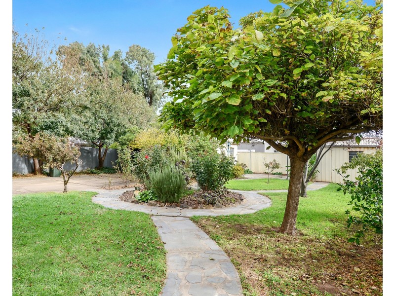 30 Whinnerah Avenue, Aldinga Beach SA 5173