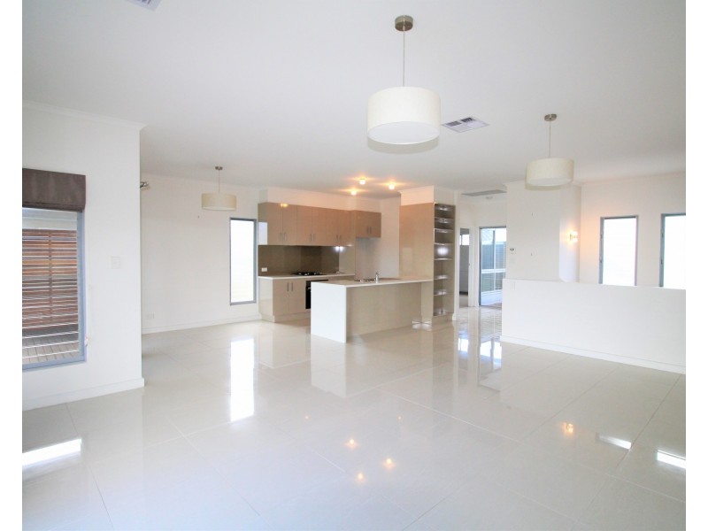 5 Coast Lane, Aldinga Beach SA 5173