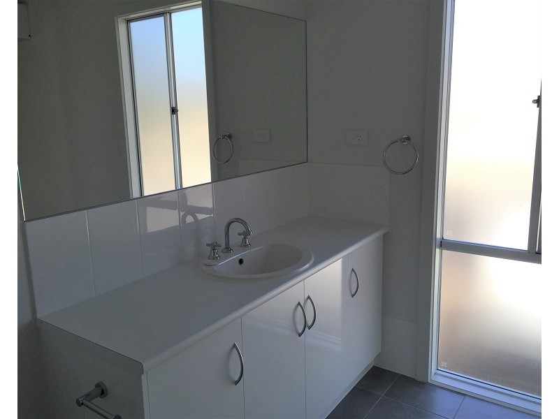 6 Harvey Crescent, Aldinga Beach SA 5173