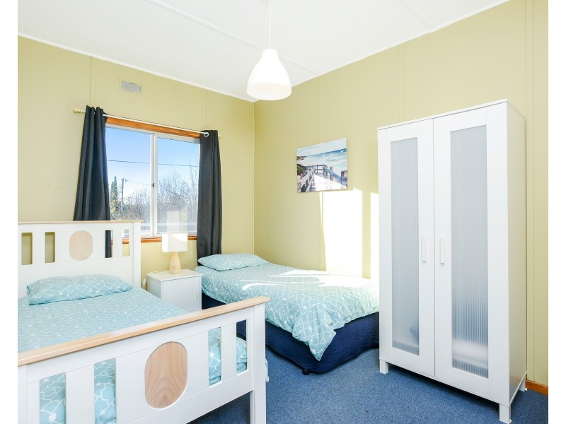 50 Whinnerah Avenue, Aldinga Beach SA 5173
