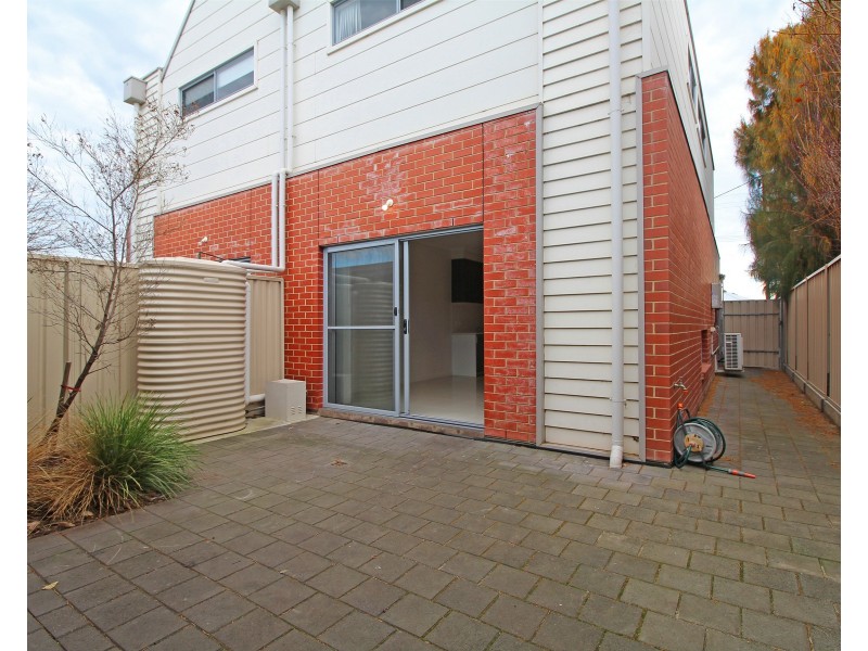 1/8  Kitto Crescent, Aldinga Beach SA 5173