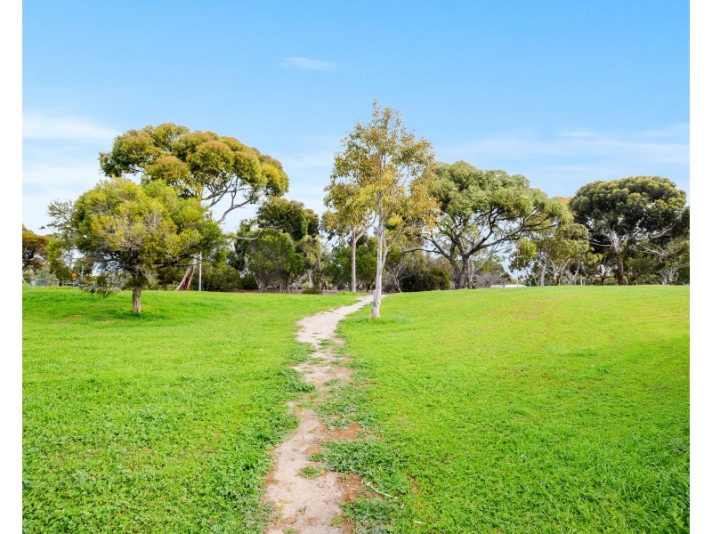 1 Lascelles Street, Morphett Vale SA 5162