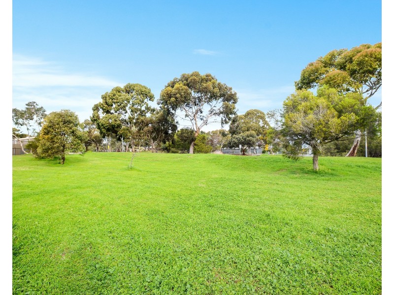 1 Lascelles Street, Morphett Vale SA 5162