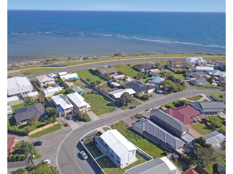 6 Harvey Crescent, Aldinga Beach SA 5173