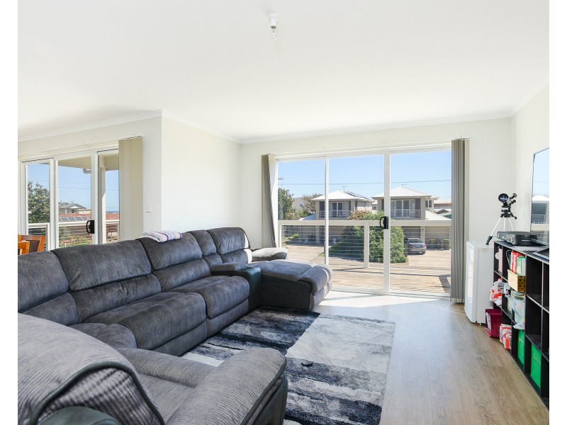 6 Harvey Crescent, Aldinga Beach SA 5173