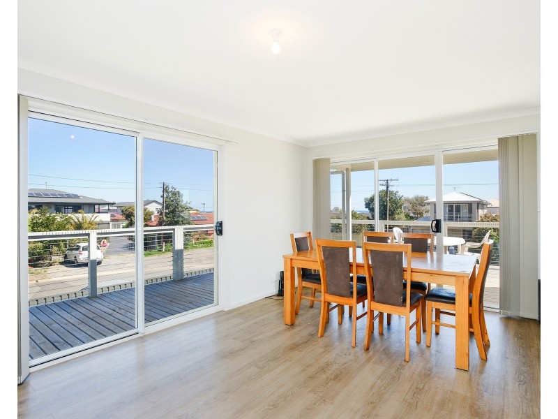 6 Harvey Crescent, Aldinga Beach SA 5173