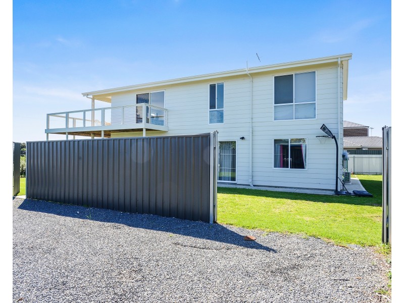 6 Harvey Crescent, Aldinga Beach SA 5173