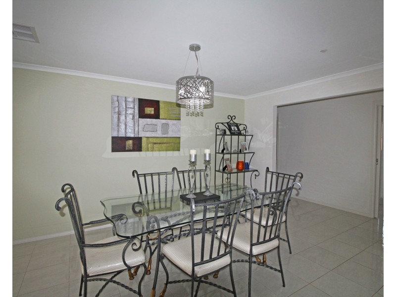 4 Scrub Avenue, Aldinga Beach SA 5173