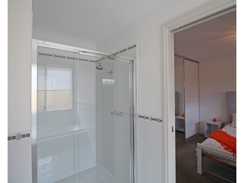 4 Scrub Avenue, Aldinga Beach SA 5173