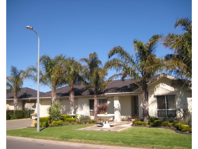 9  Barracoota  Crescent, Aldinga Beach SA 5173