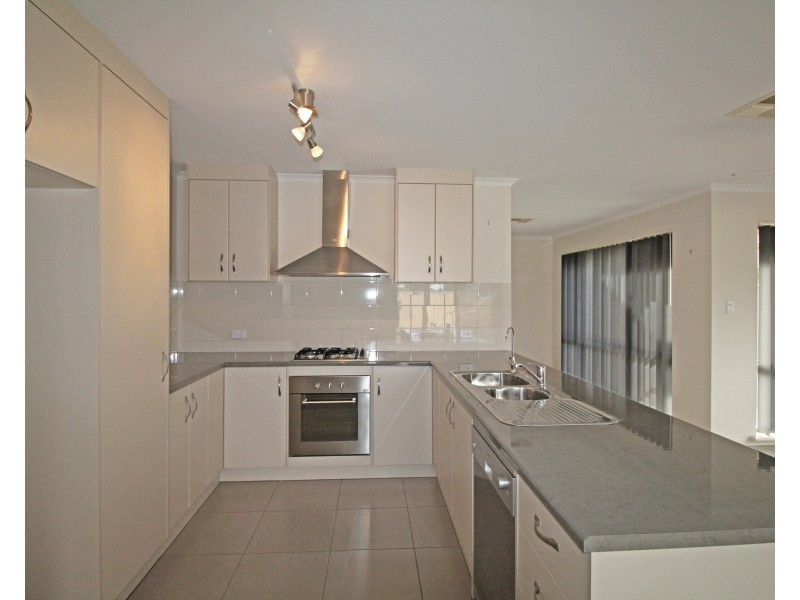 9 Seagull Street, Aldinga Beach SA 5173