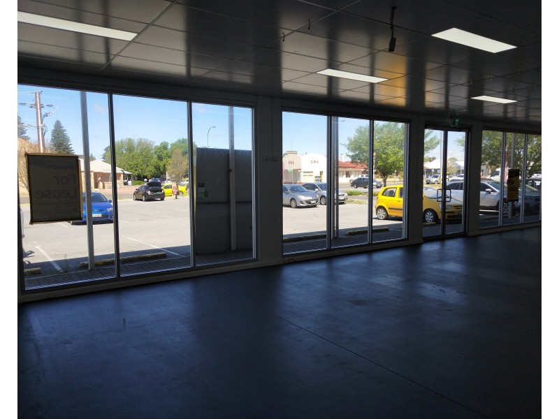 30  Torrens Street, Unit 2, Victor Harbor SA 5211