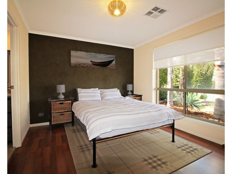 48 Holdfast Drive, Sheidow Park SA 5158