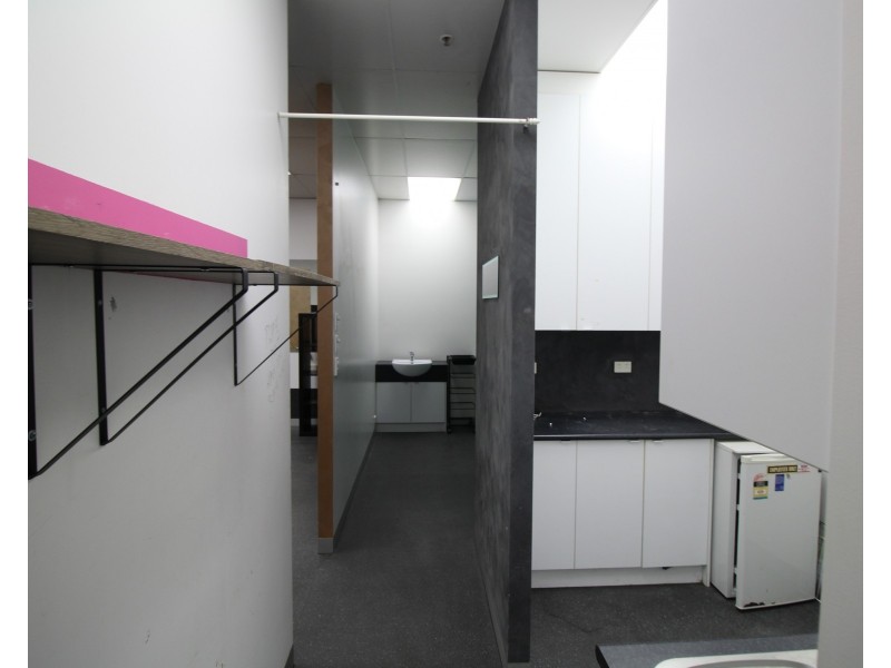 1 Pridham Boulevard, Shop 27, Aldinga Beach SA 5173