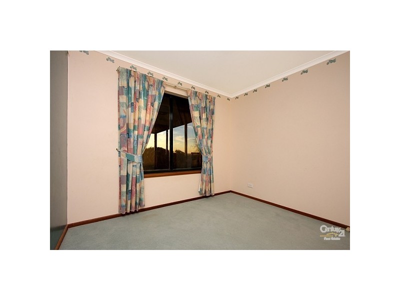 9 Honeysuckle Road, Hillbank SA 5112