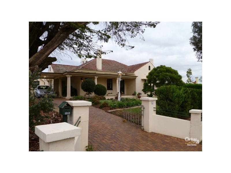 19 Lyndoch Rd, Gawler East SA 5118