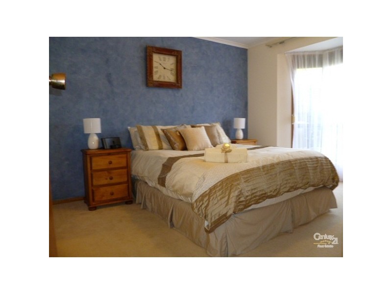 11 Knightsbridge Court, Hillbank SA 5112