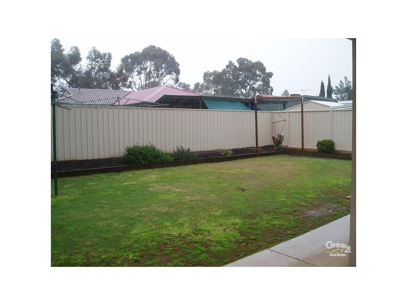 23 McGonigal Drive, Willaston SA 5118