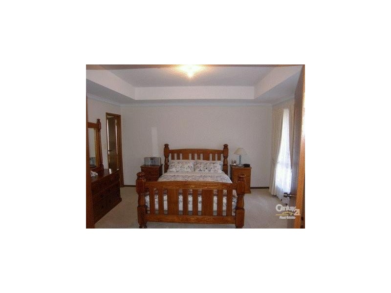 92 President Avenue, Andrews Farm SA 5114