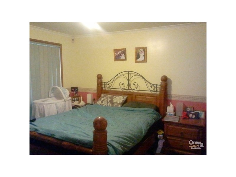 4 Carabeen Crescent, Andrews Farm SA 5114