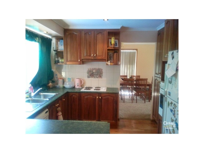 4 Carabeen Crescent, Andrews Farm SA 5114