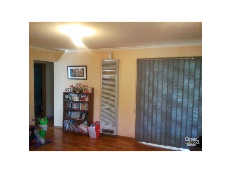 4 Carabeen Crescent, Andrews Farm SA 5114