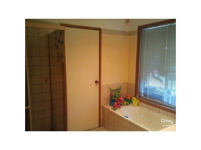 4 Carabeen Crescent, Andrews Farm SA 5114