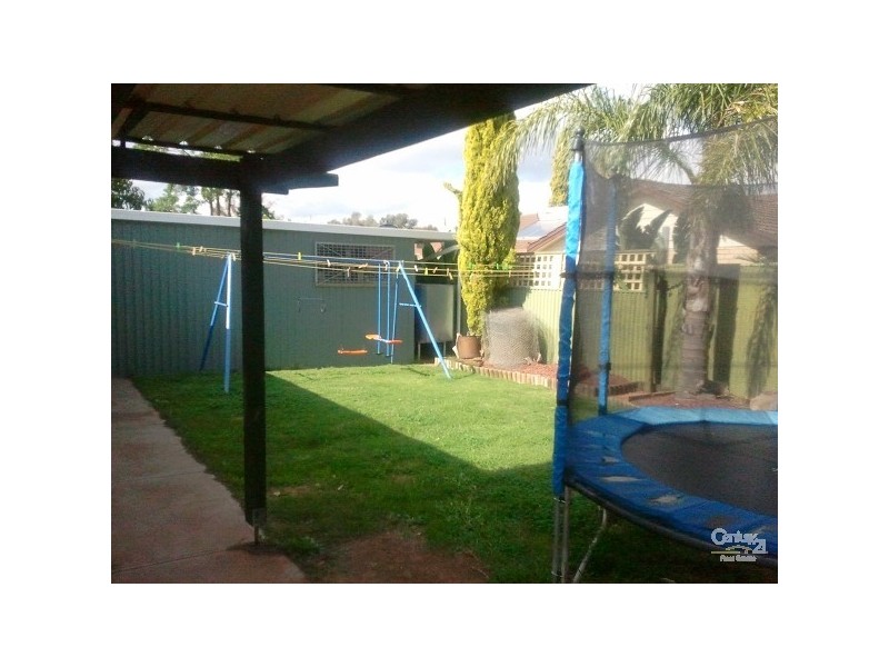 4 Carabeen Crescent, Andrews Farm SA 5114