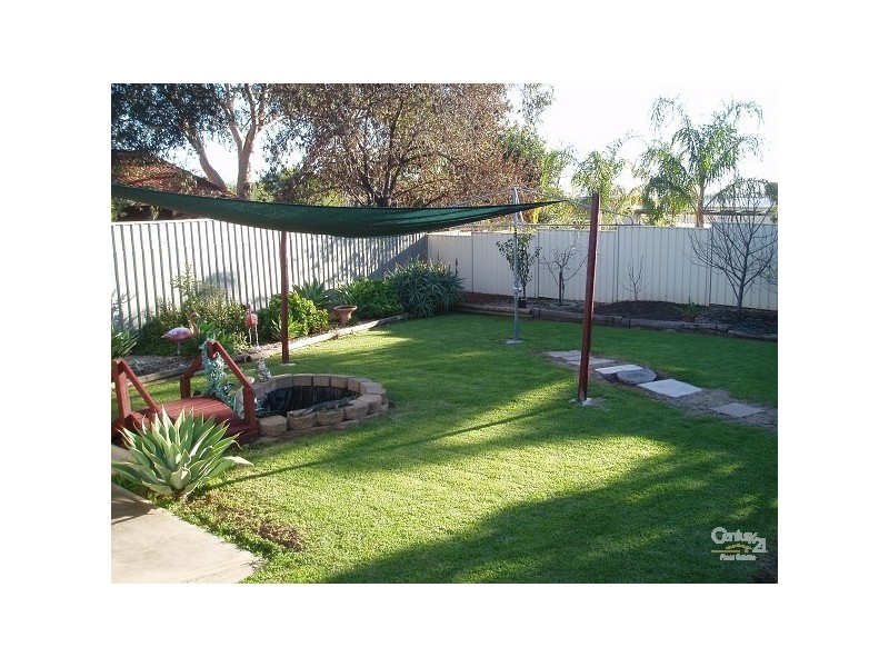 8 Badcoe Street, Elizabeth East SA 5112