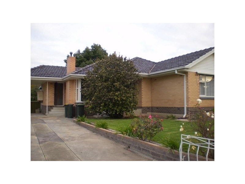 7 Kym Avenue, Valley View SA 5093