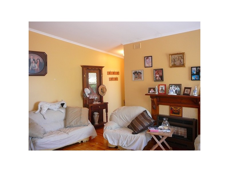 38 Avis Court, Valley View SA 5093