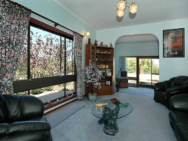 42 Eva Avenue, Redwood Park SA 5097