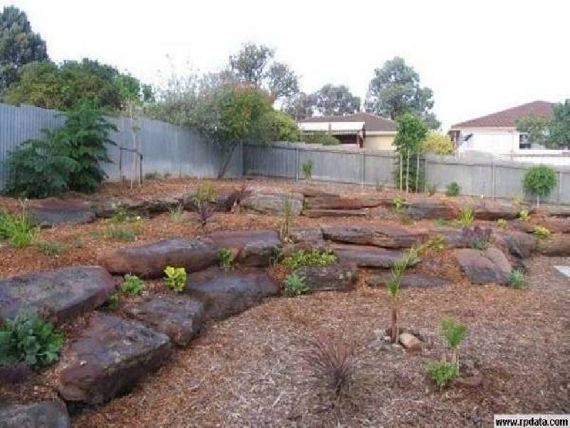 38 Avis Court, Valley View SA 5093