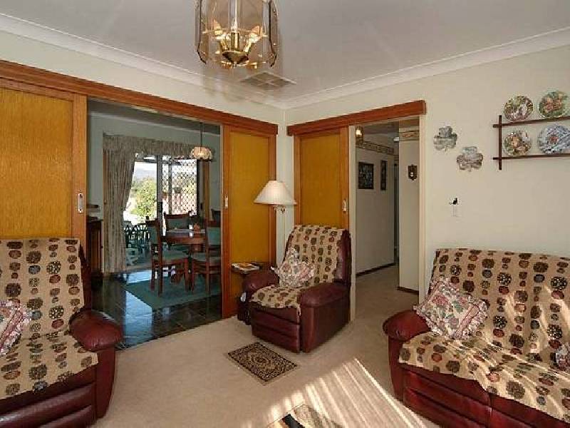 41 Knightsbridge Avenue, Valley View SA 5093
