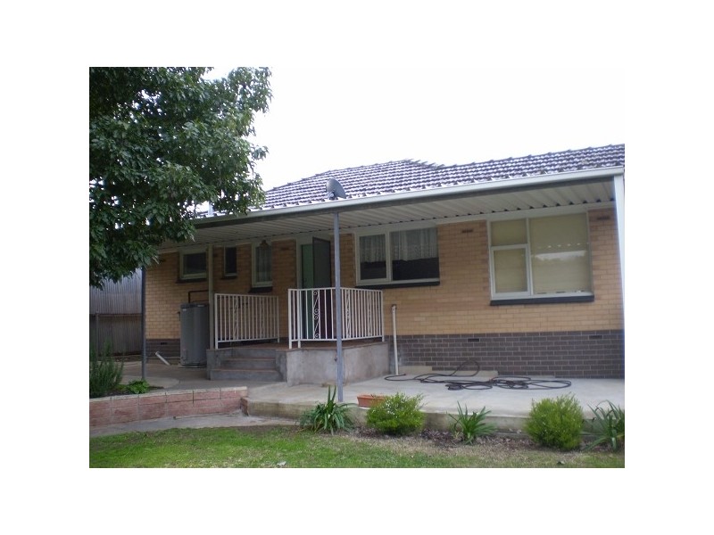 7 Kym Avenue, Valley View SA 5093
