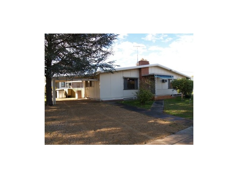 2 Leander Crescent, Greenacres SA 5086