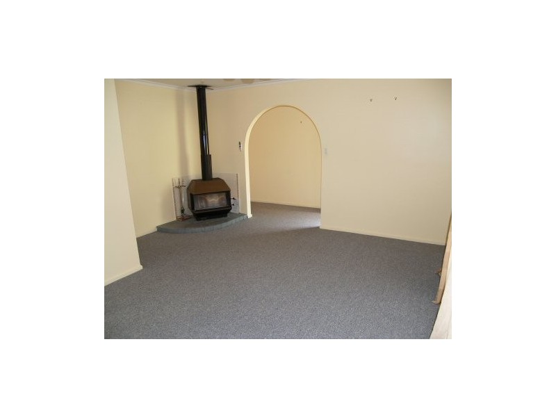 35 Barton Crescent, Burton SA 5110