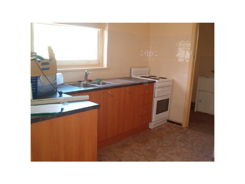 13 Chester Avenue, Clearview SA 5085