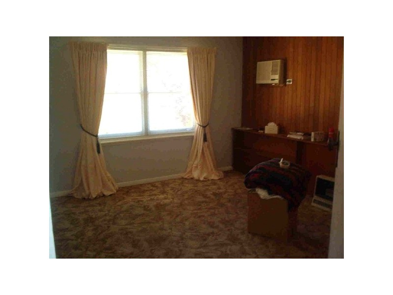 18 Clifton Street, Blair Athol SA 5084