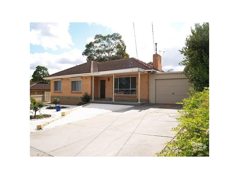30 Lindsay Avenue, Valley View SA 5093