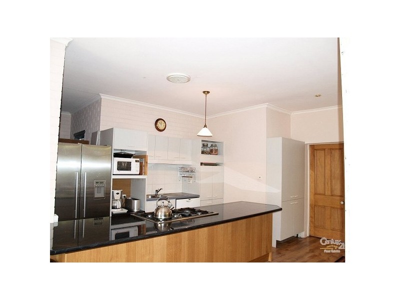 35 Third Avenue, St Peters SA 5069