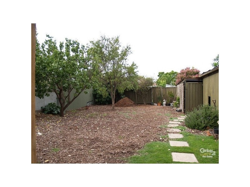 35 Third Avenue, St Peters SA 5069