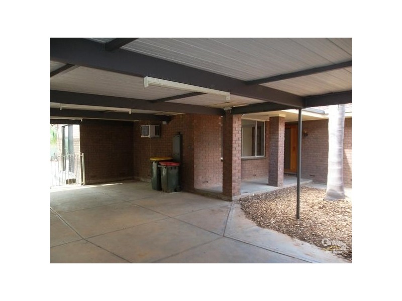 8 Quondong Avenue, Parafield Gardens SA 5107